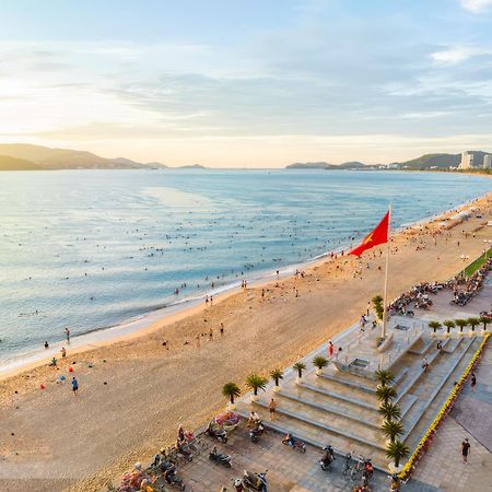 Az Five Stars Ocean View Apartment Нячанг Екстер'єр фото